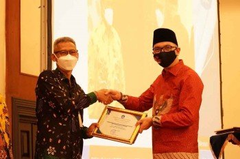 lppksps penghargaan lakip